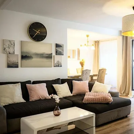Le Nid Urbain 2 Bedrooms Parking Wi-fi Balcony Apartman