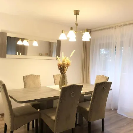Apartman Le Nid Urbain 2 Bedrooms Parking Wi-fi Balcony