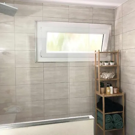 Le Nid Urbain 2 Bedrooms Parking Wi-fi Balcony Strasbourg